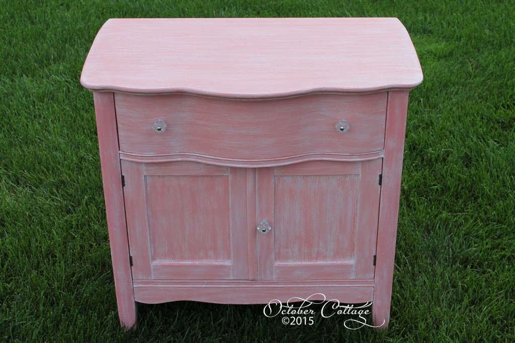 Pink set changing table wm