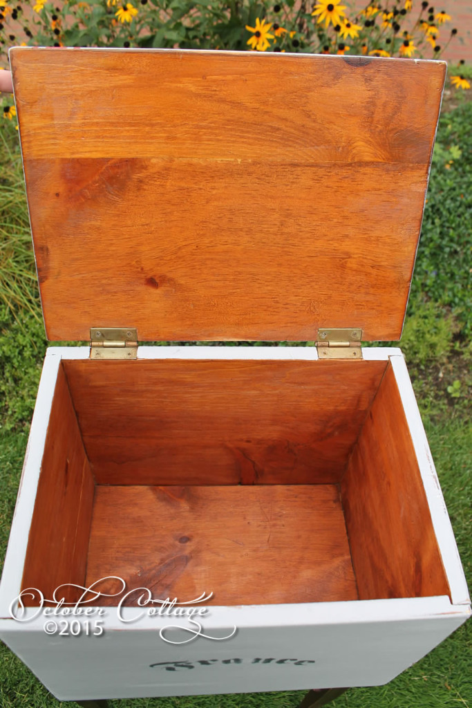 Grain sac box interior IMG_1051