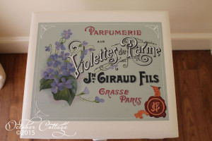 Violettes de Parme table detail IMG_0915